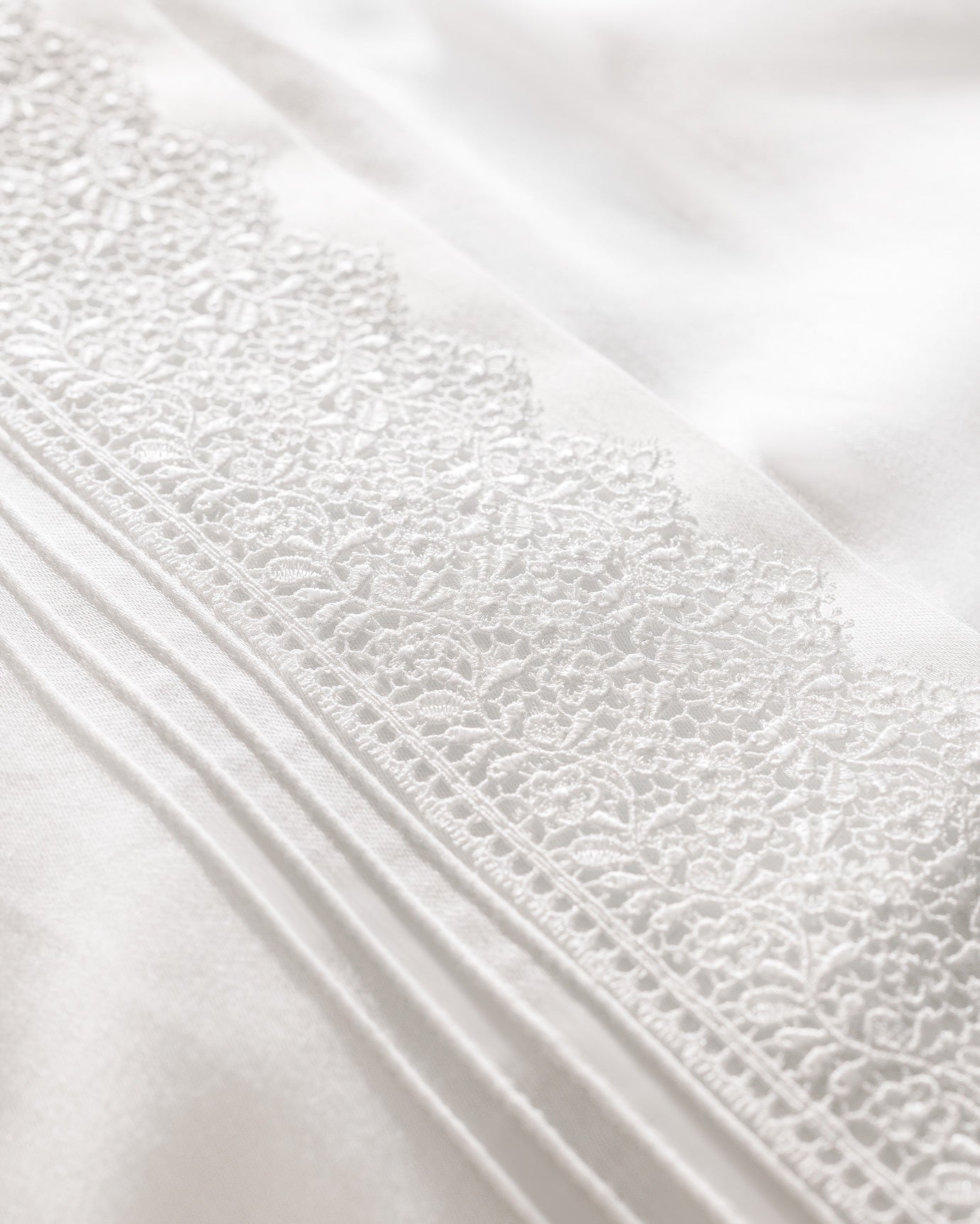 100% Cotton King Size Duvet Cover Set - Embroidered Satin