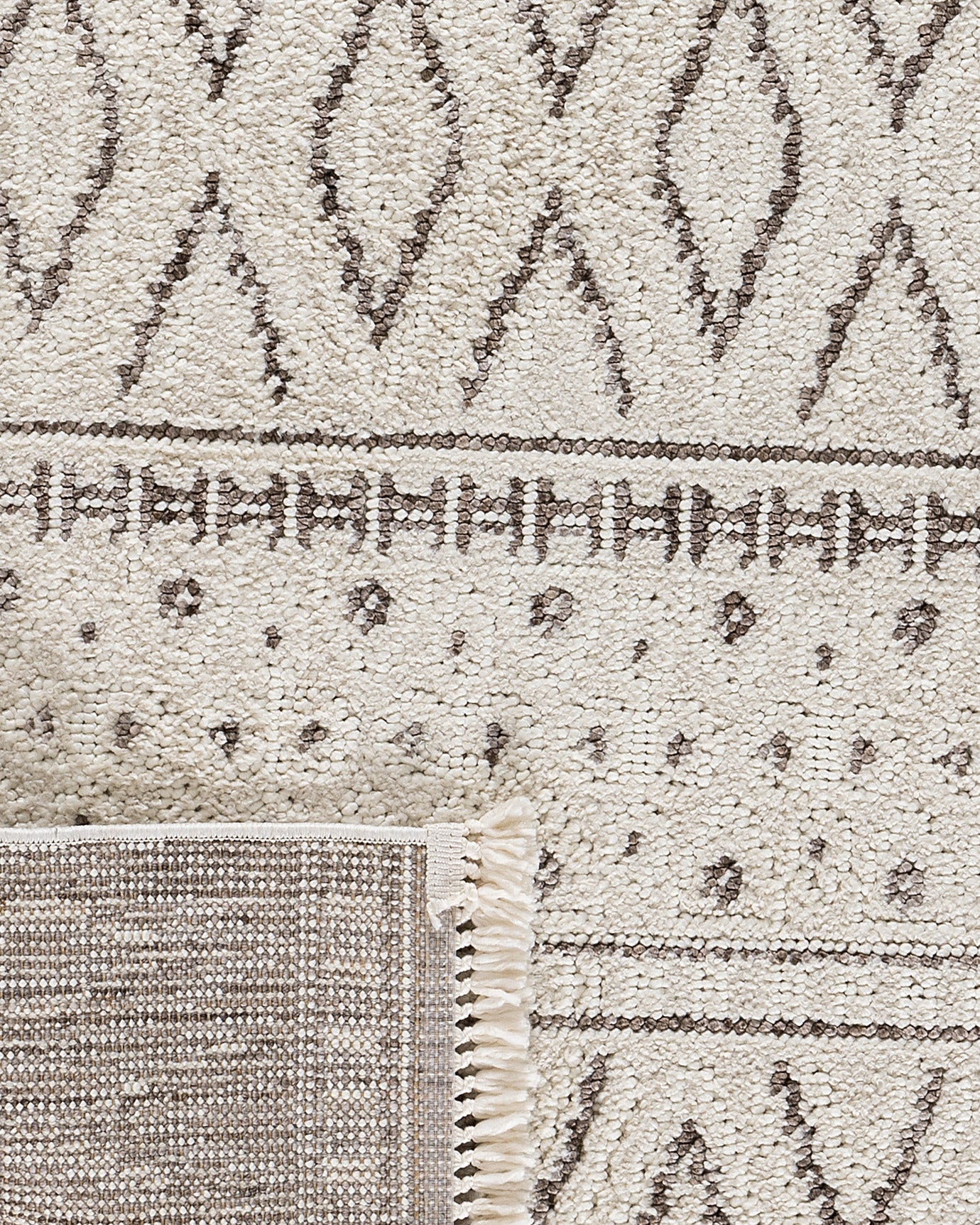 Chessy Geometric Cream Area Rug
