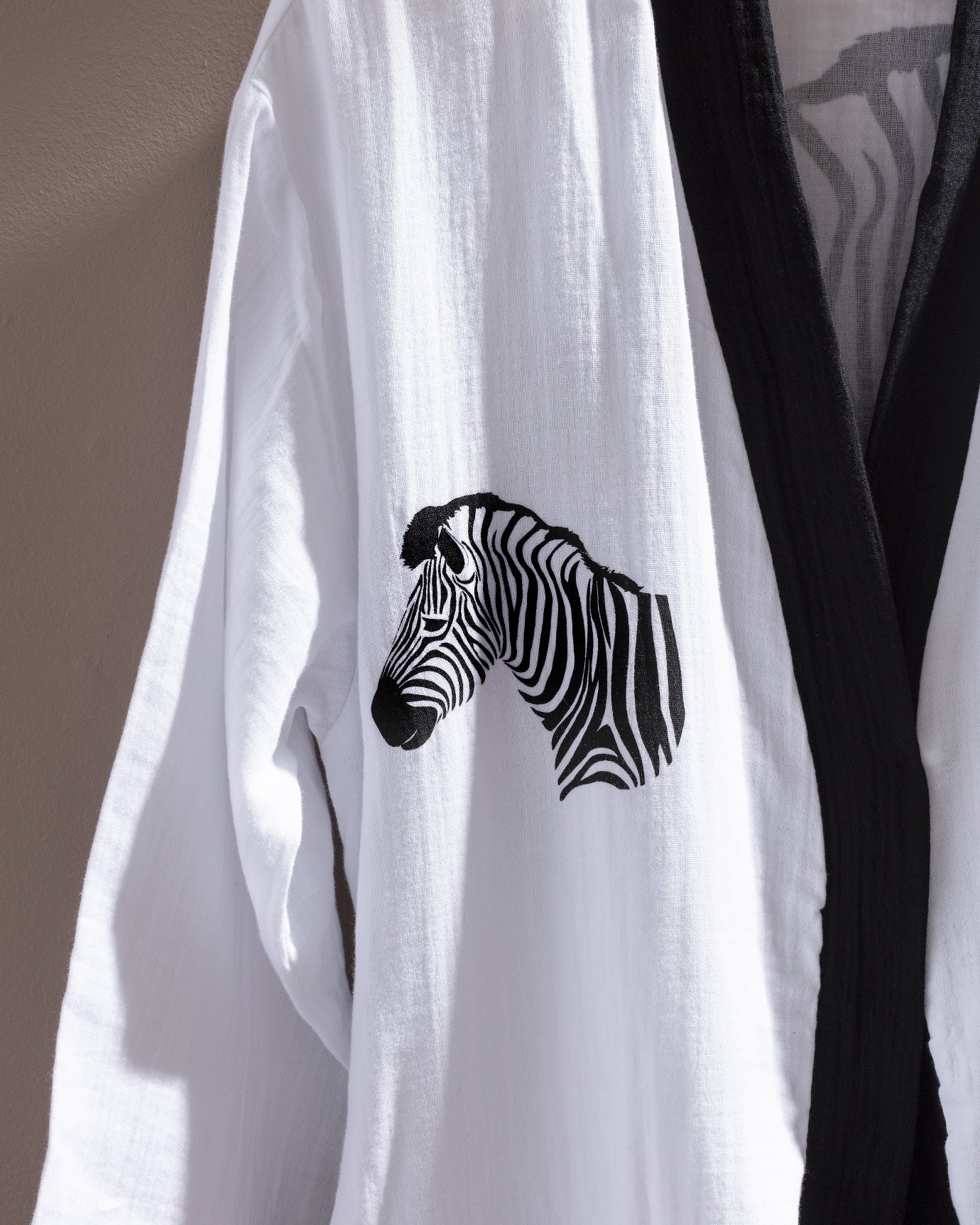 100% Cotton Muslin Bathrobe - Lightweight Black/White