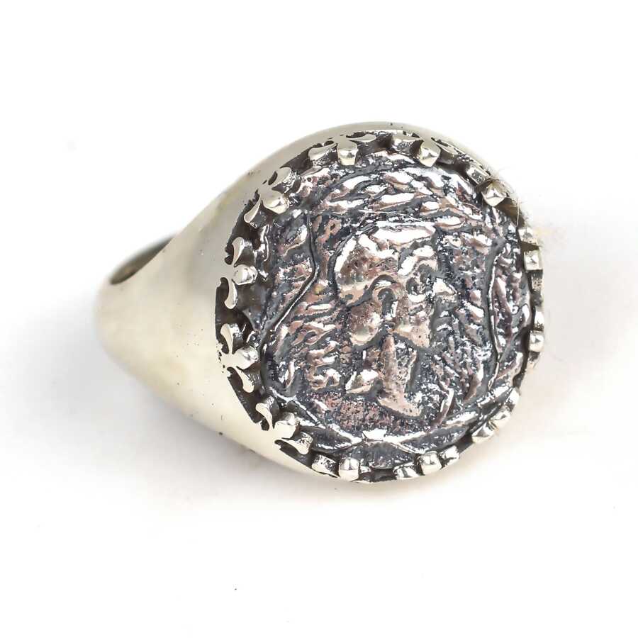 925 Sterling Silver Polished Round Top Caesar Style Ring