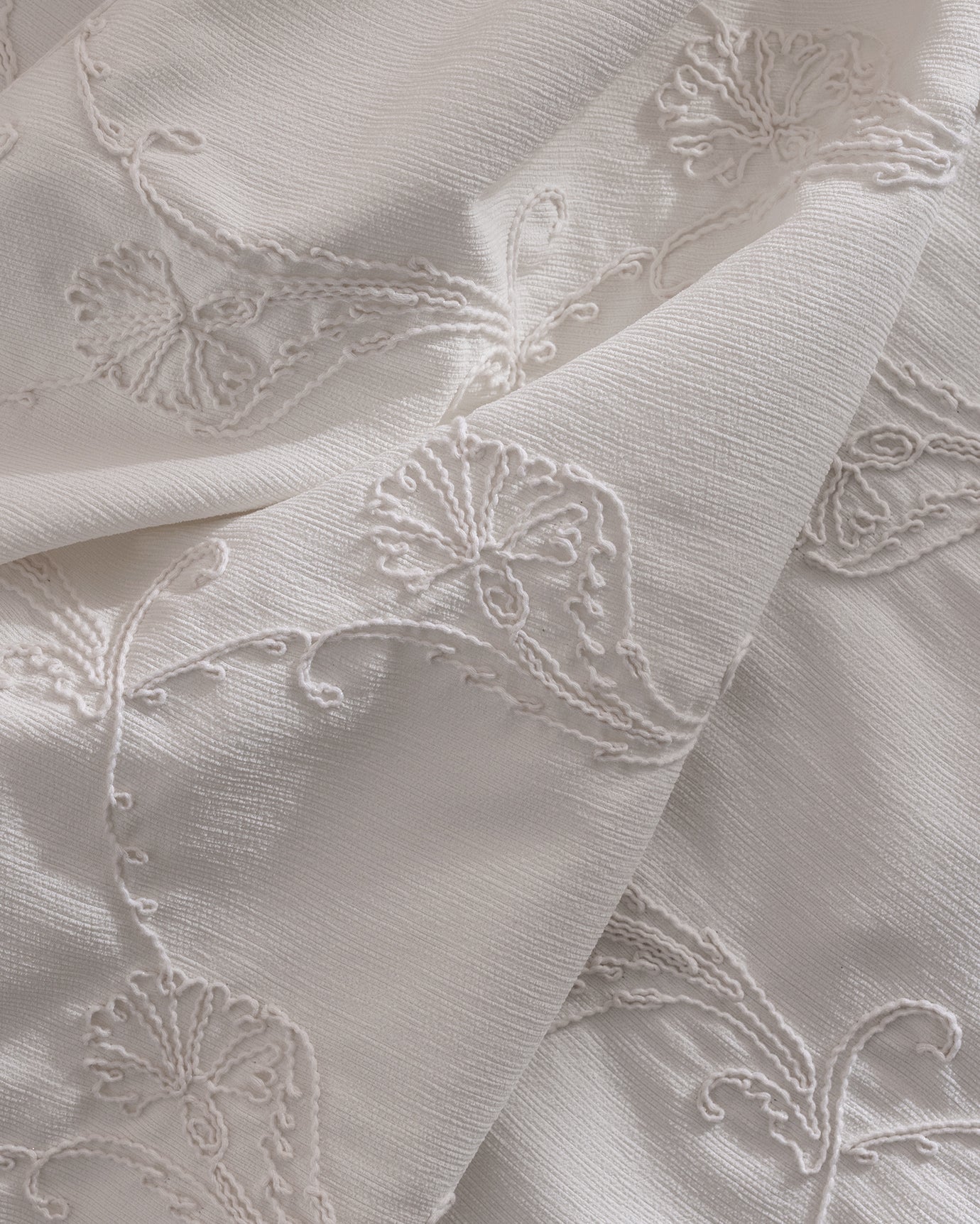 Polyester Double Bedspread Set - Fleuve Embroidered Design