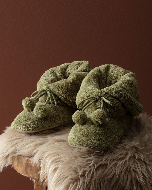 Cozy Plush Indoor Bootie Slippers for Women - Warm House Shoes