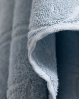 Plush Cotton Bath Towel - Soft & Absorbent Luxury for Your Bathroom