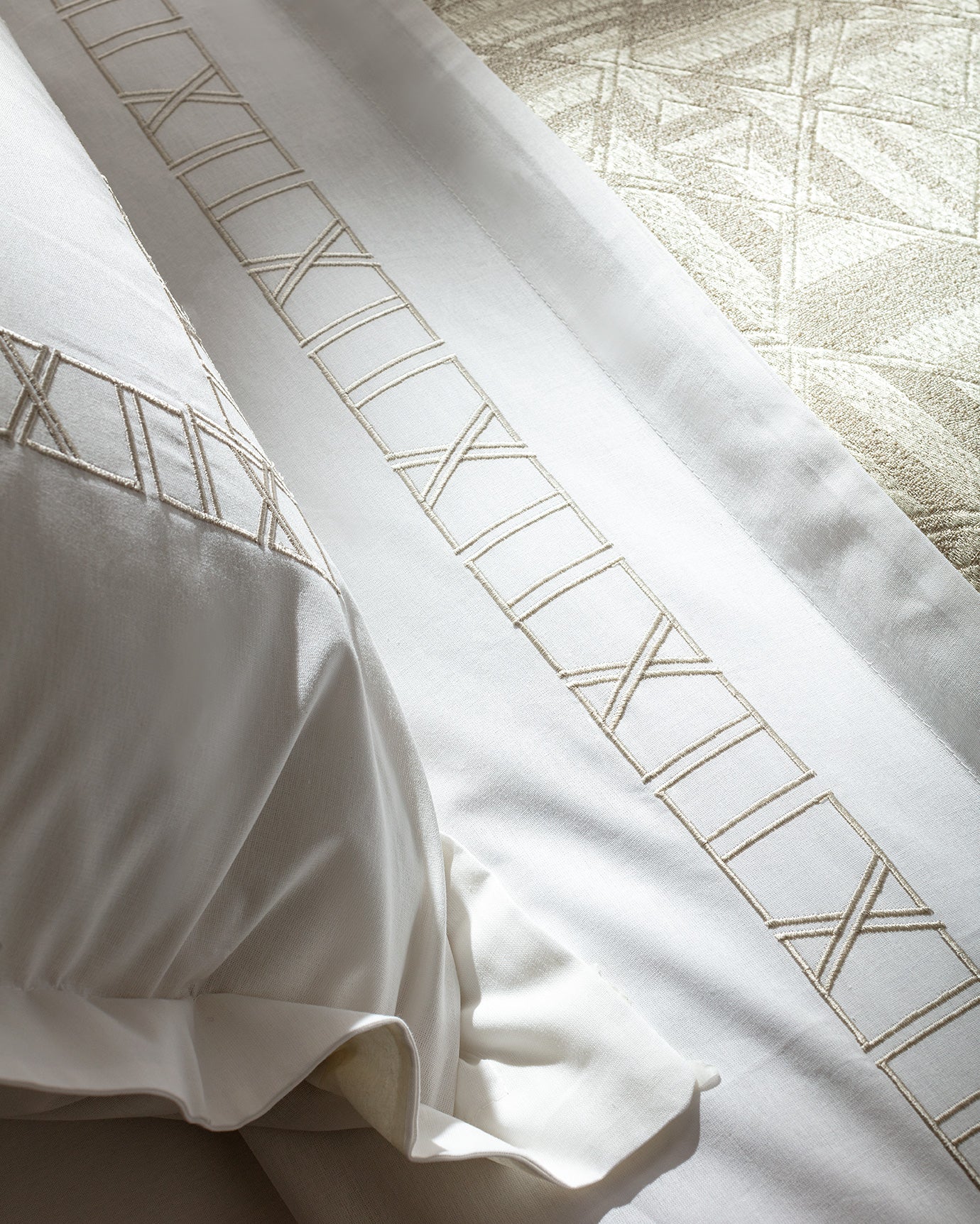 8 Piece Bridal Home Essentials Gift Set