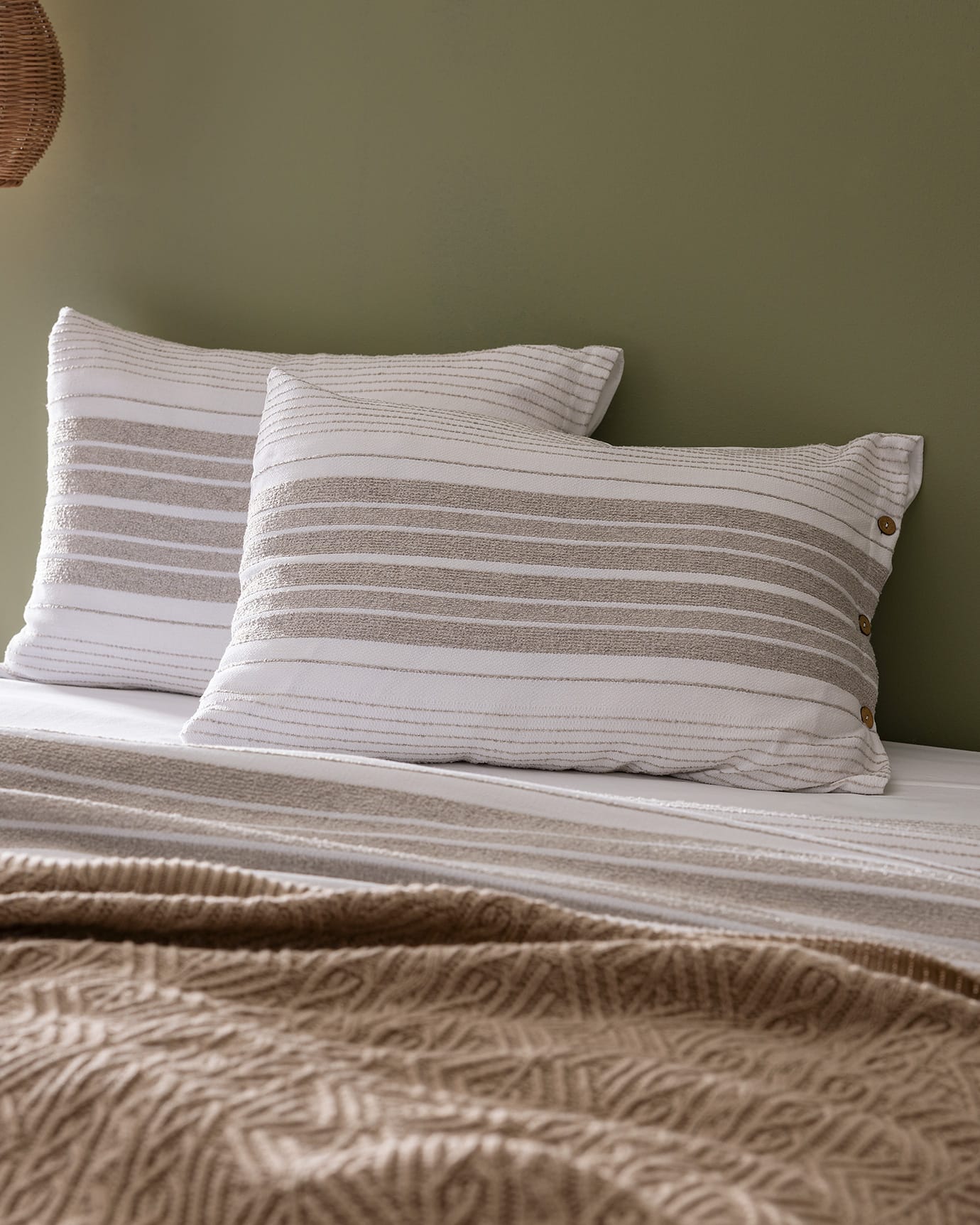 Double Size 100% Cotton Yarn Dyed Duvet Cover Set - White & Beige