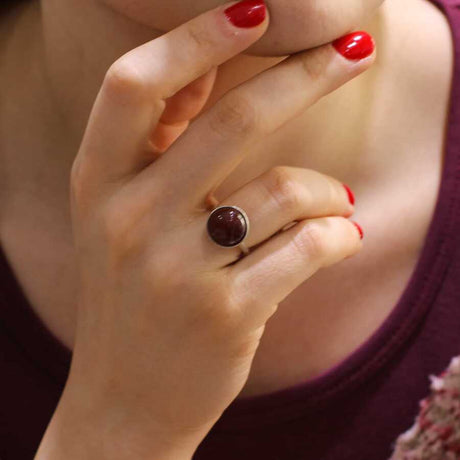 Sterling Silver Round Agate Ring - Elegant Solitaire
