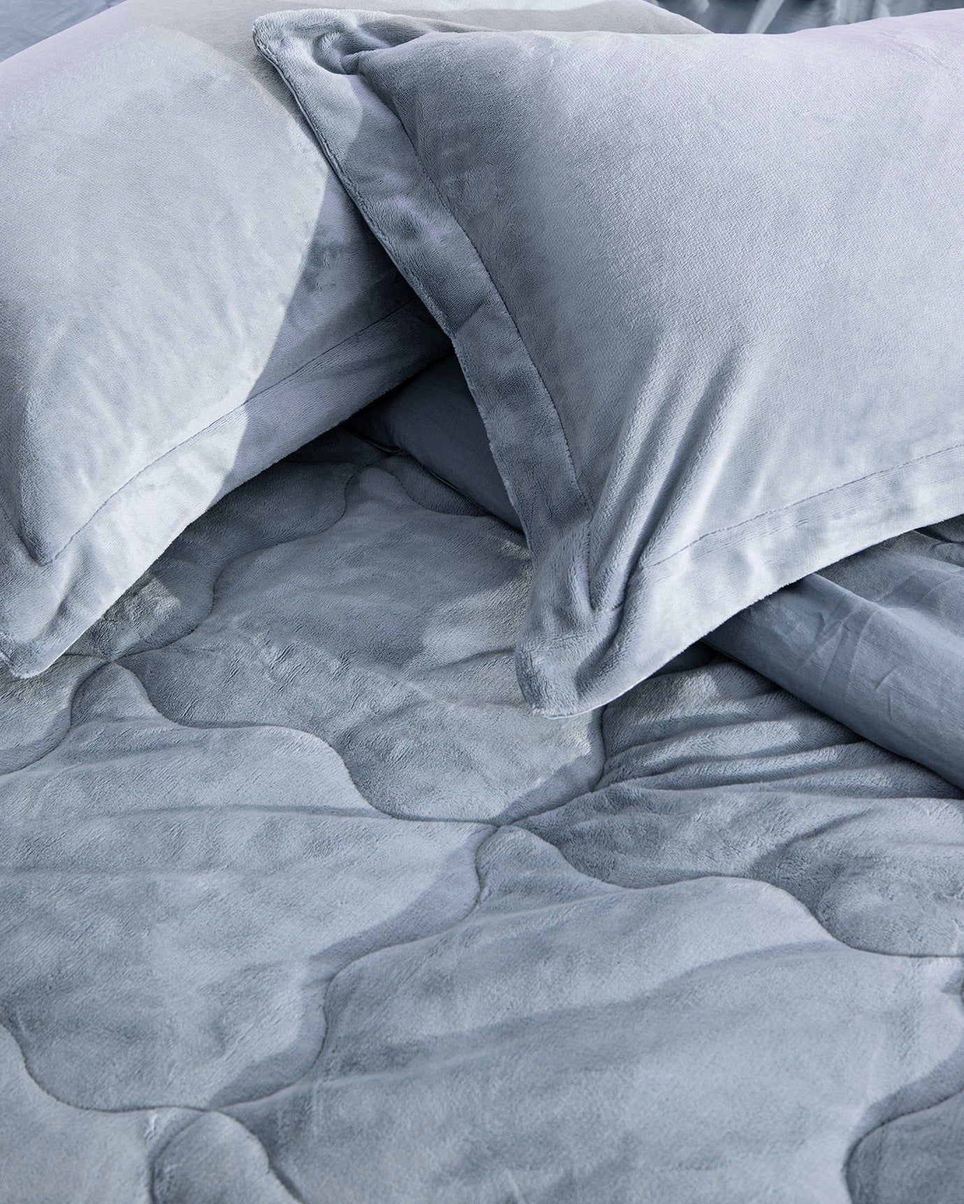 Kaira Indigo Double Bedding Set