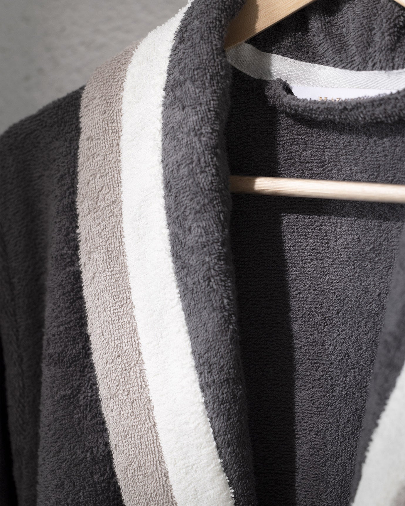 Plush Cotton Women's Bathrobe - Luxury Comfort Collection