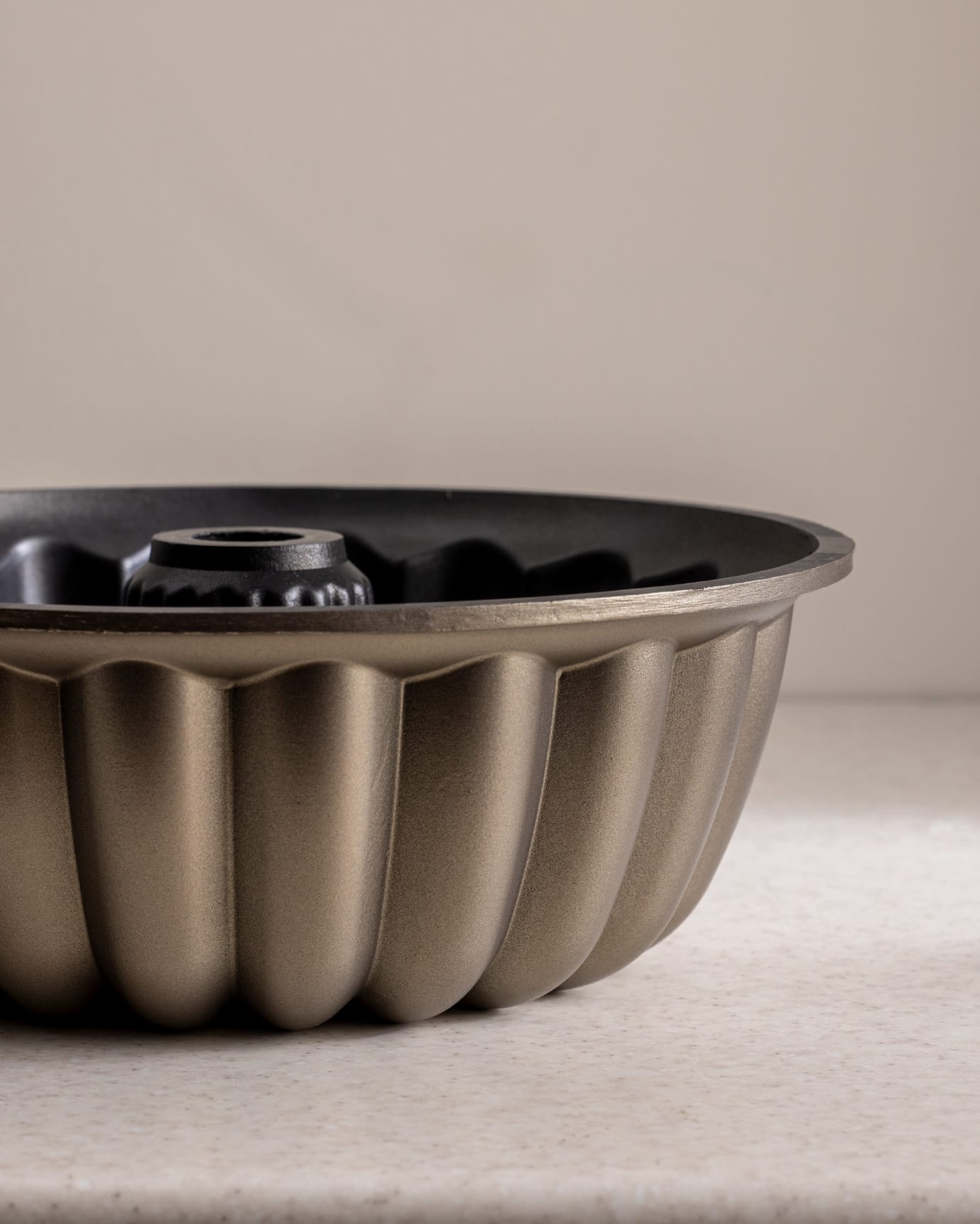 Gold Non-Stick Sectioned Cake Pan Bake Mold
