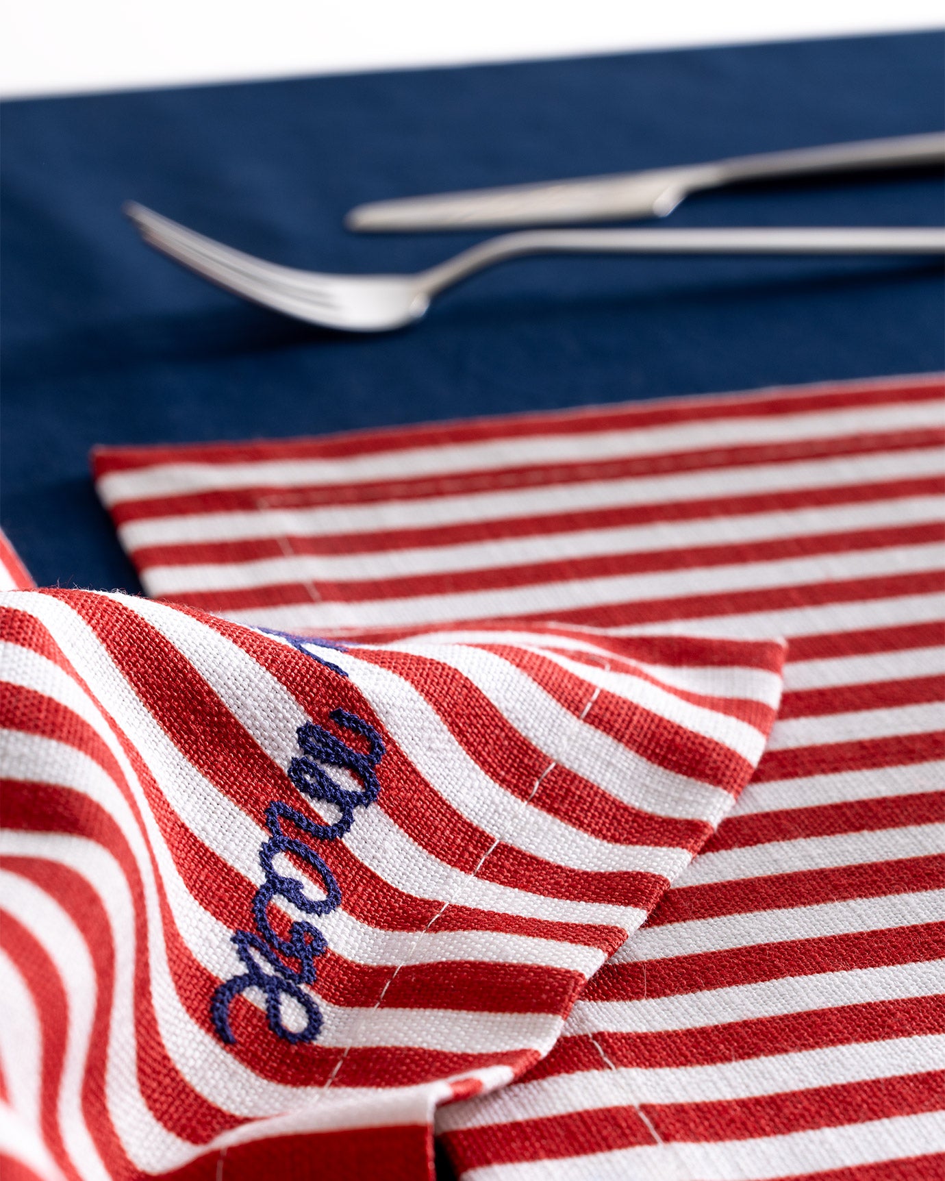 Easy-Care Polyester Placemat - Rosane Patterned Design
