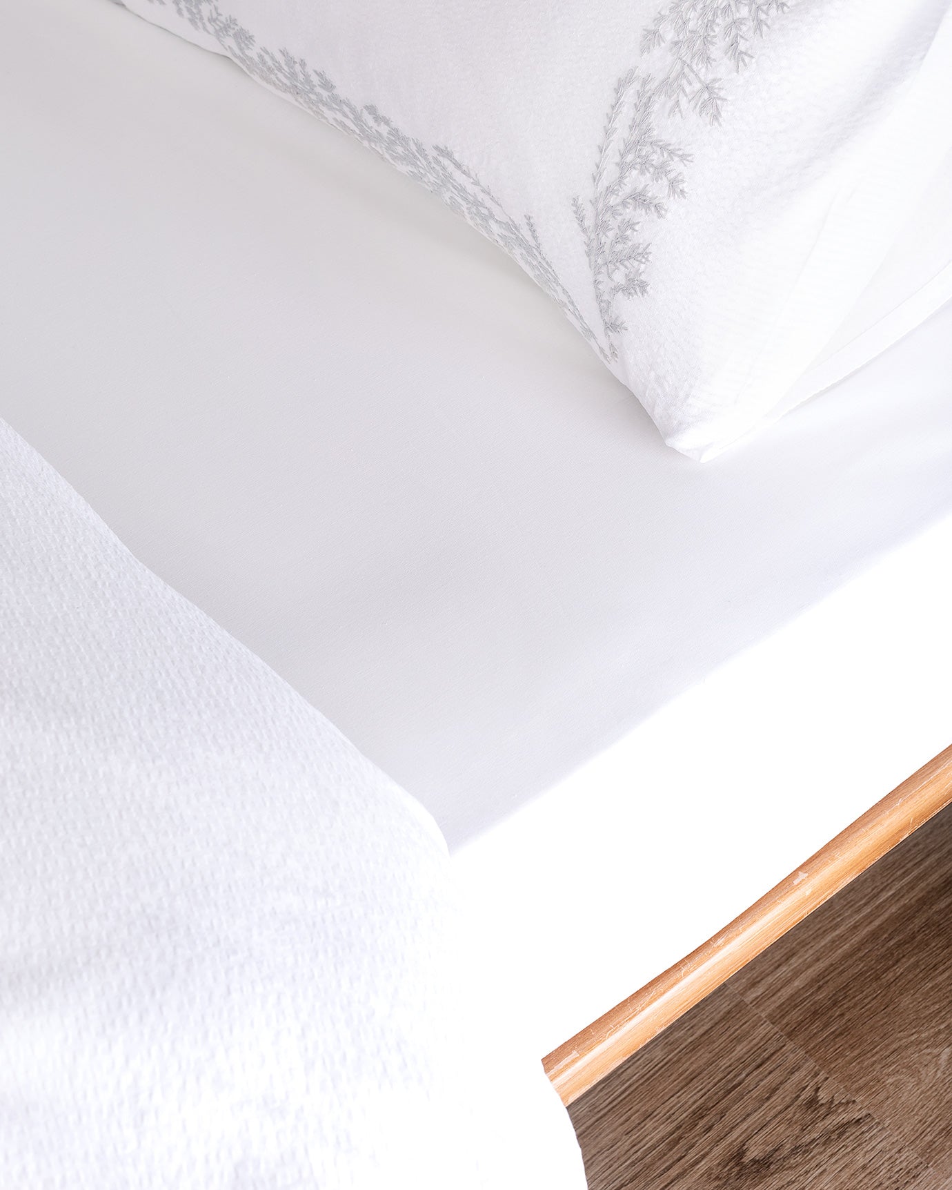 Twin Size 100% Cotton Embroidered Washed Waffle Duvet Cover Set - White Gray