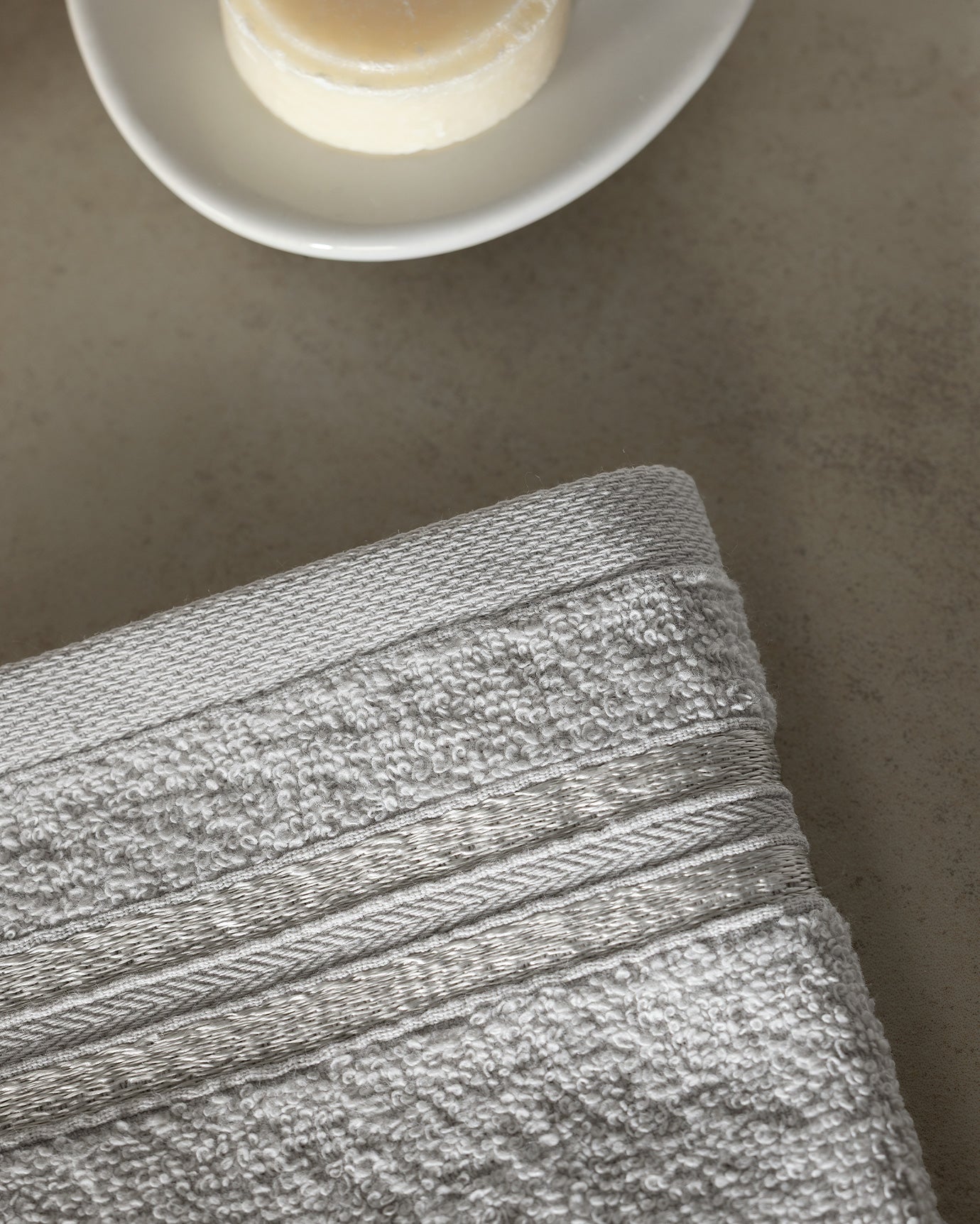100% Cotton Plush Hand Towel Set - Maynor Border Design