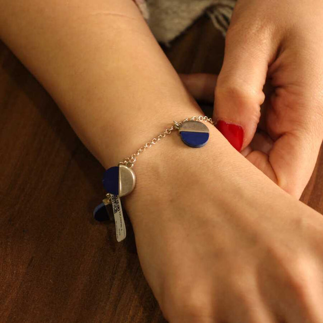 Sterling Silver Lapis Lazuli Dangle Bracelet - Elegant Gemstone