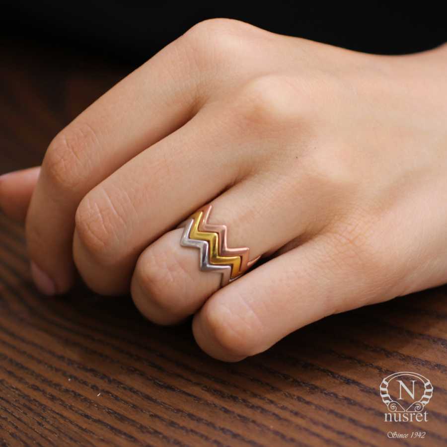 Sterling Silver Zigzag Ring - Modern Geometric Design