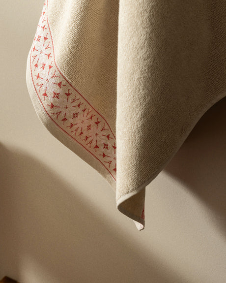 Caresse 100% Cotton Plush Bath Towel - Absorbent & Soft