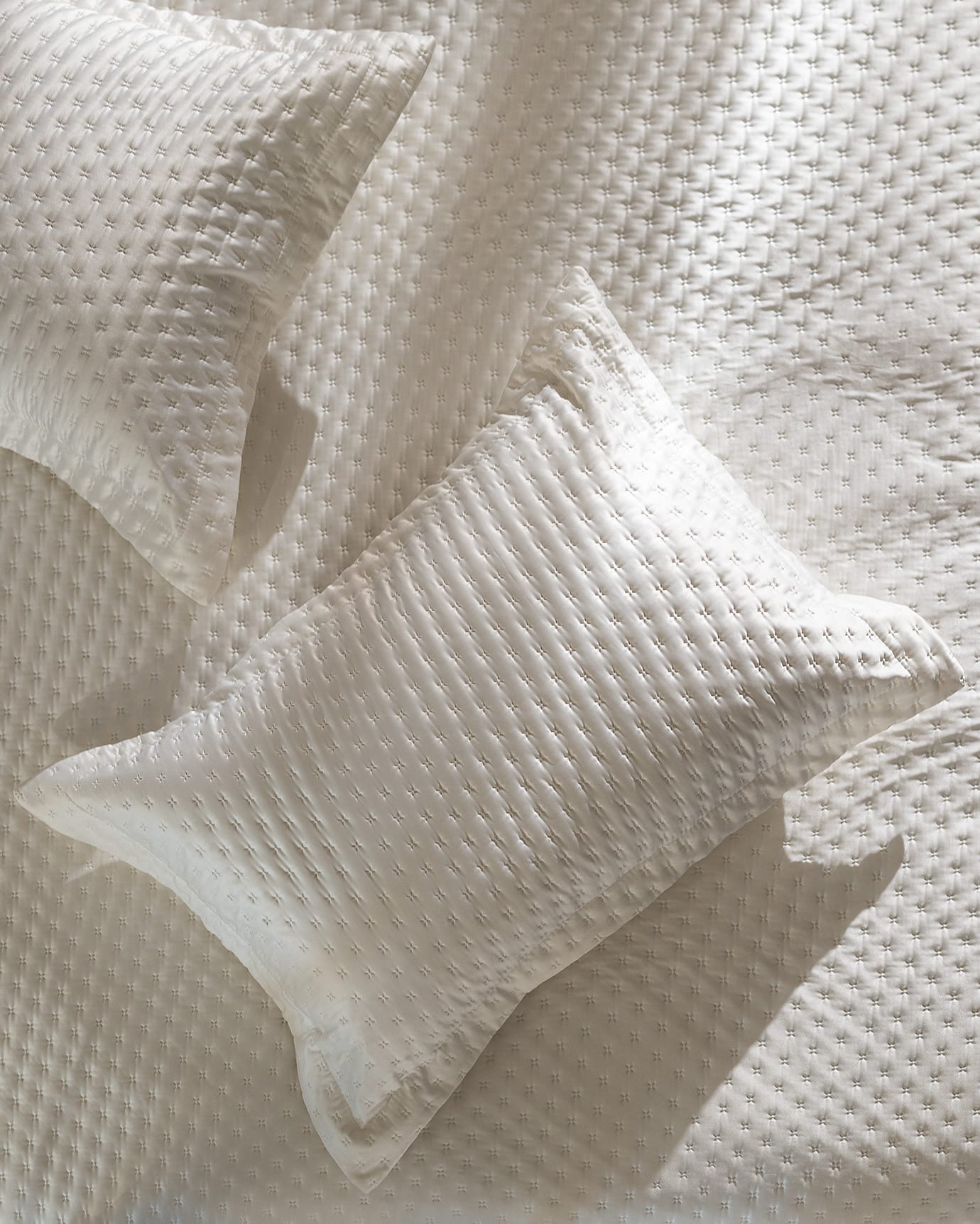 Twin Size Satin Bedspread Coverlet - Elegant Soft Bedding