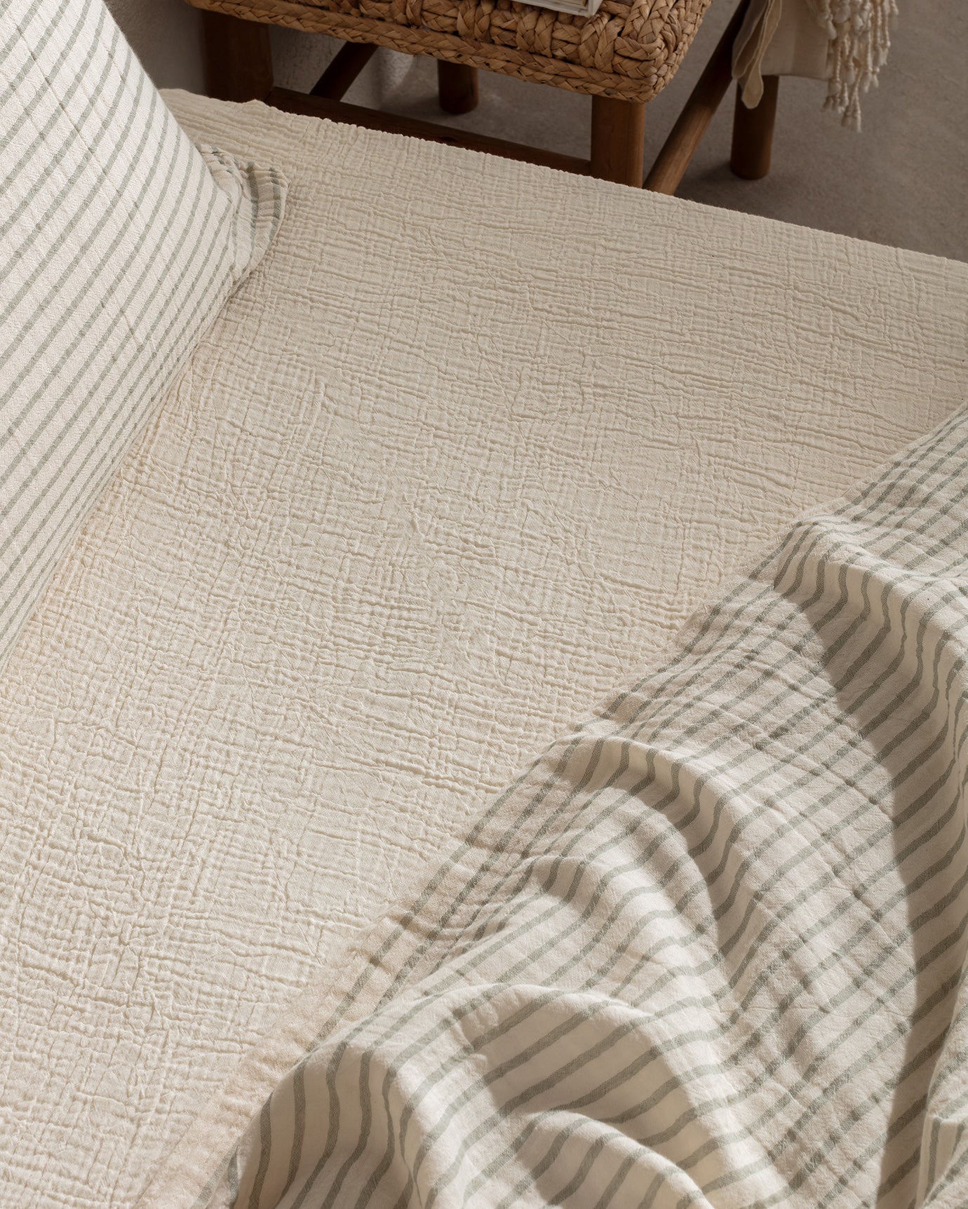 100% Cotton Muslin Fitted Duvet Cover Set - King Size Comfort
