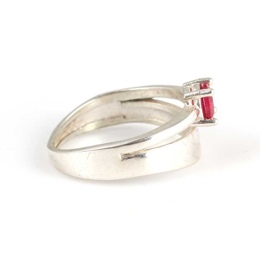 Anillo de doble fila con rubí sintético de plata esterlina 925 premium