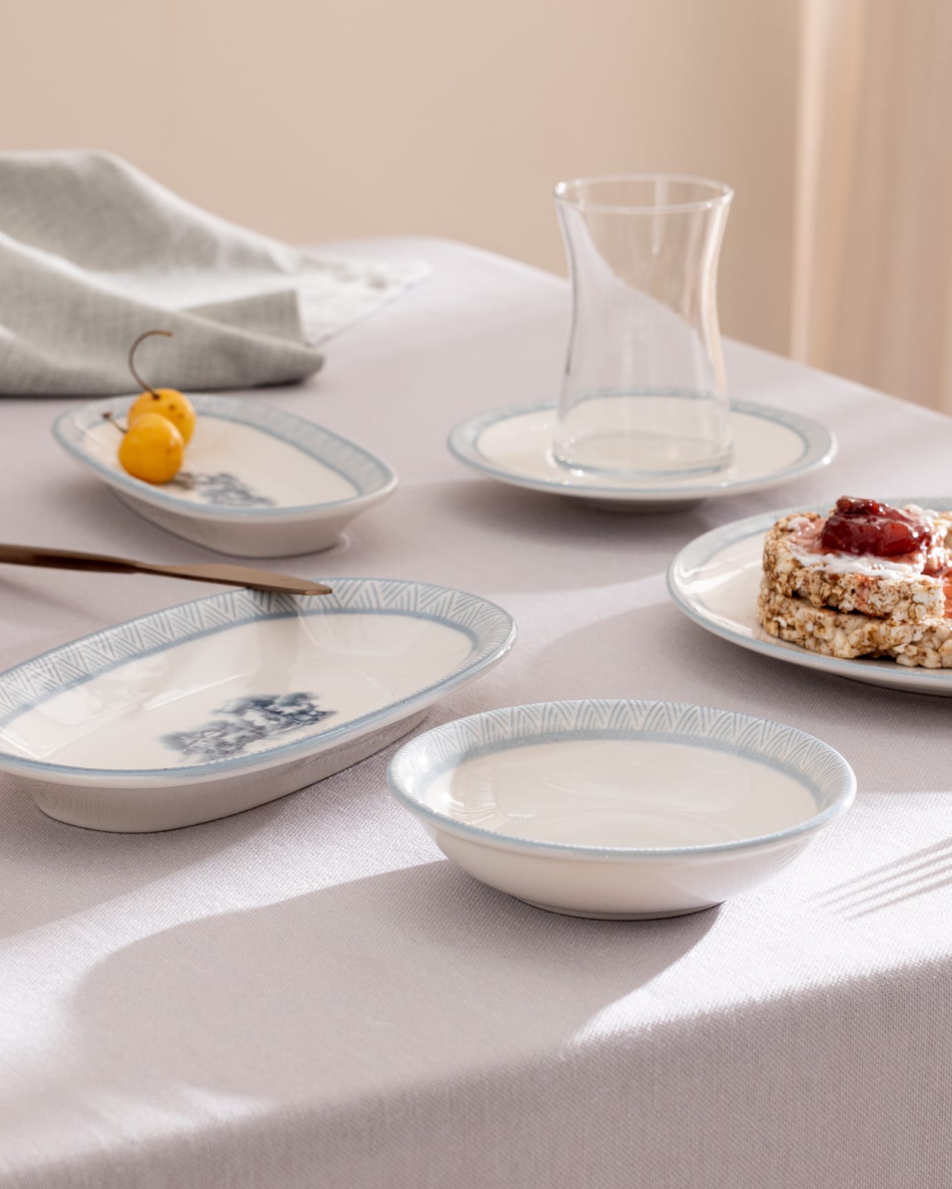 New Bone China Breakfast Set - Elegant Two-Tone Style