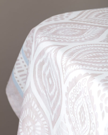 Premium Polyester Tablecloth - Durable & Stylish Home Decor