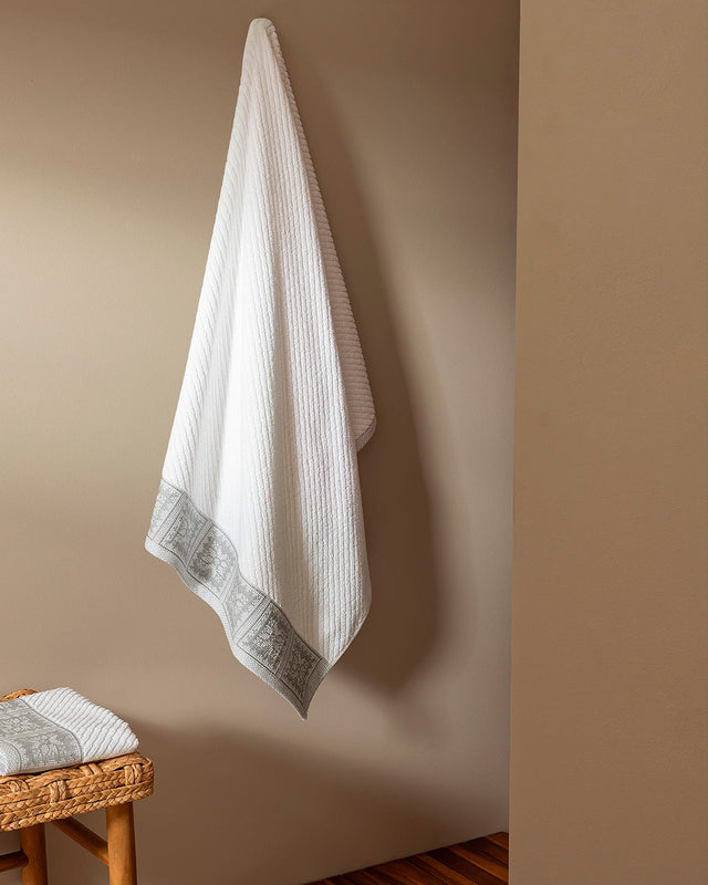 Caresse 100% Cotton Bath Towel - Ultra Soft & Highly Absorbent