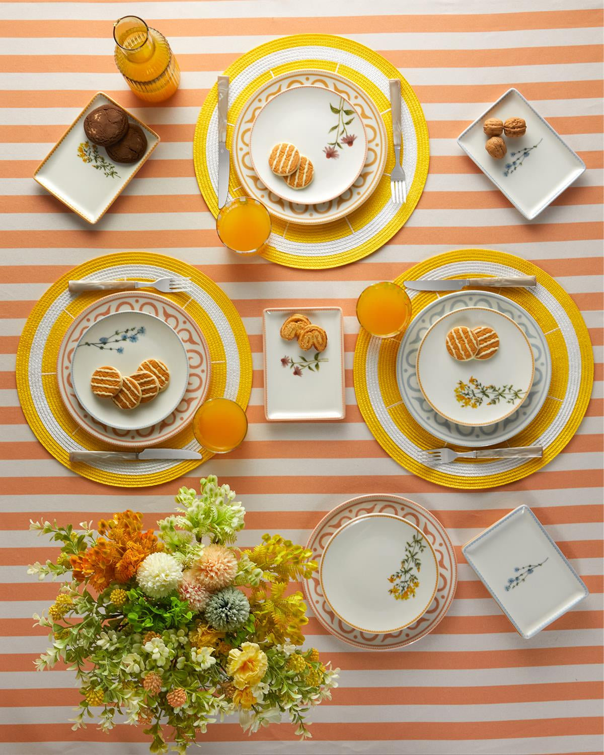 Elegant Calypso Porcelain Breakfast Serving Set 18 Piece 6 Person Colorful