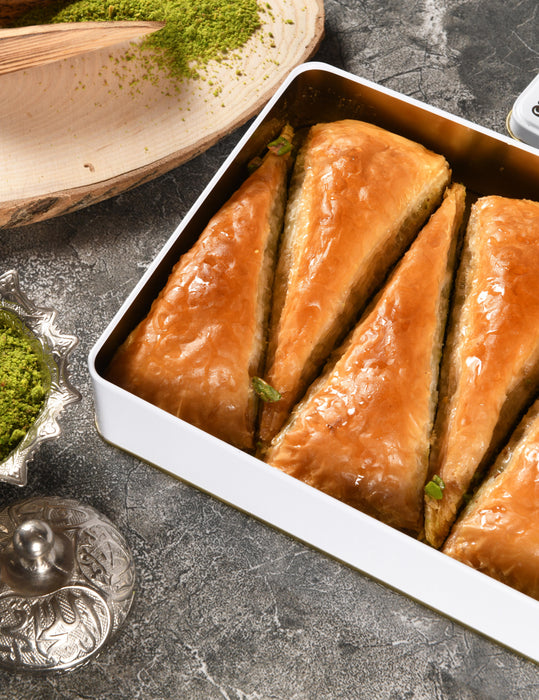 Carrot Slice Baklava with Pistachio in Gift Metal Box Asi Kunefeleri Turkish Baklava