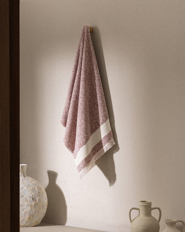 100% Cotton Bath Towel - Luxuriously Soft & Highly Absorbent