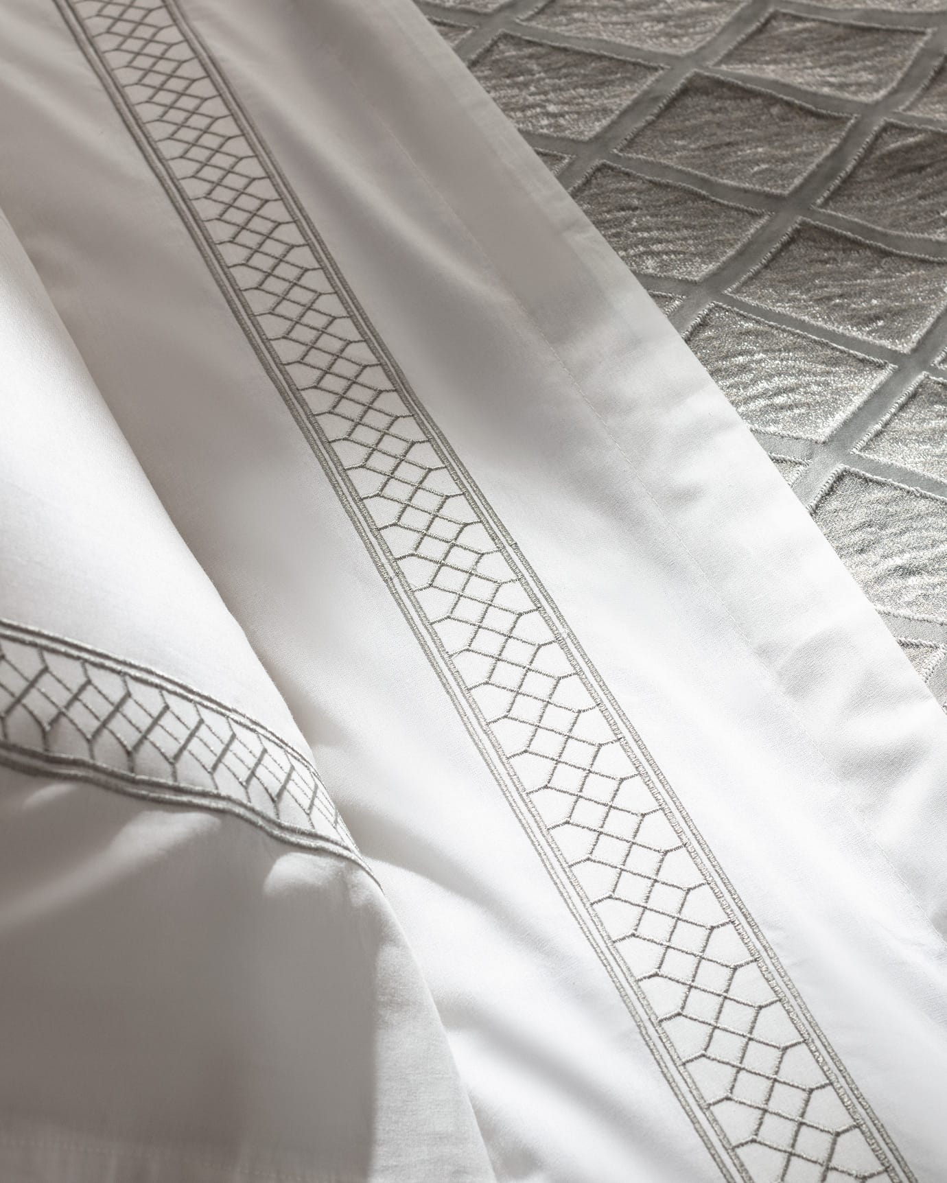 Luxury 8-Piece Bridal Bedding Set - Complete Bedroom Collection