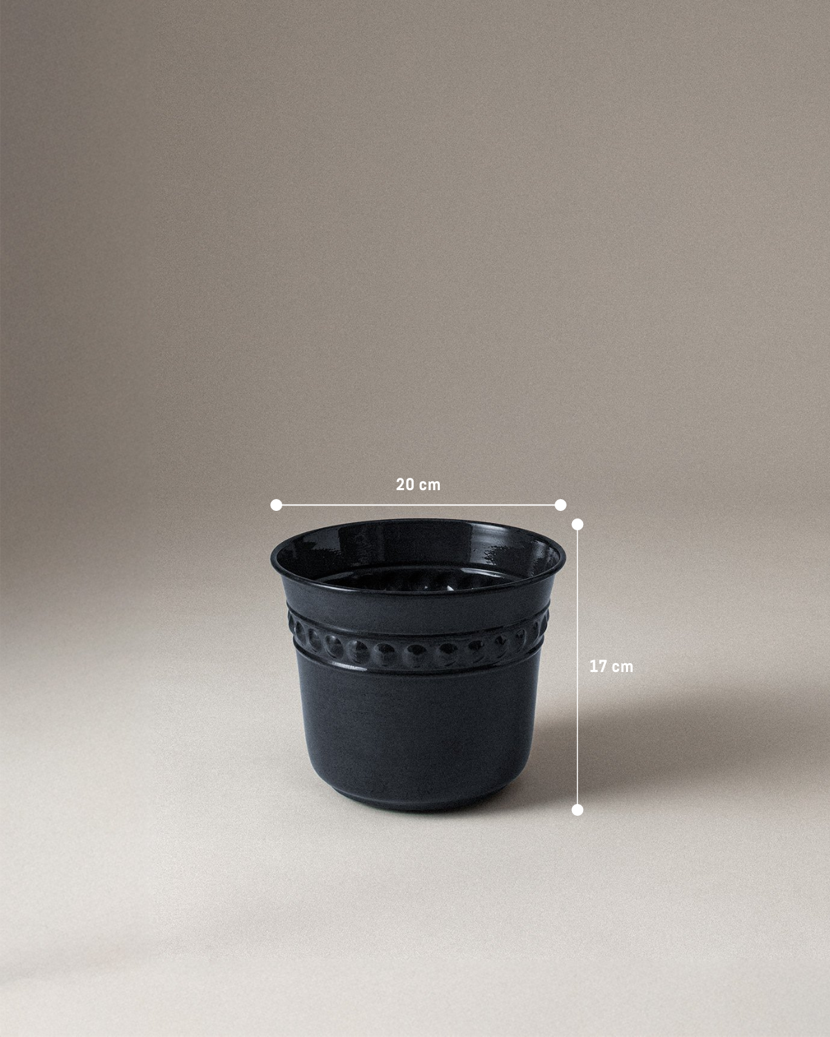Metal Flower Pot - Modern Indoor & Outdoor Planter