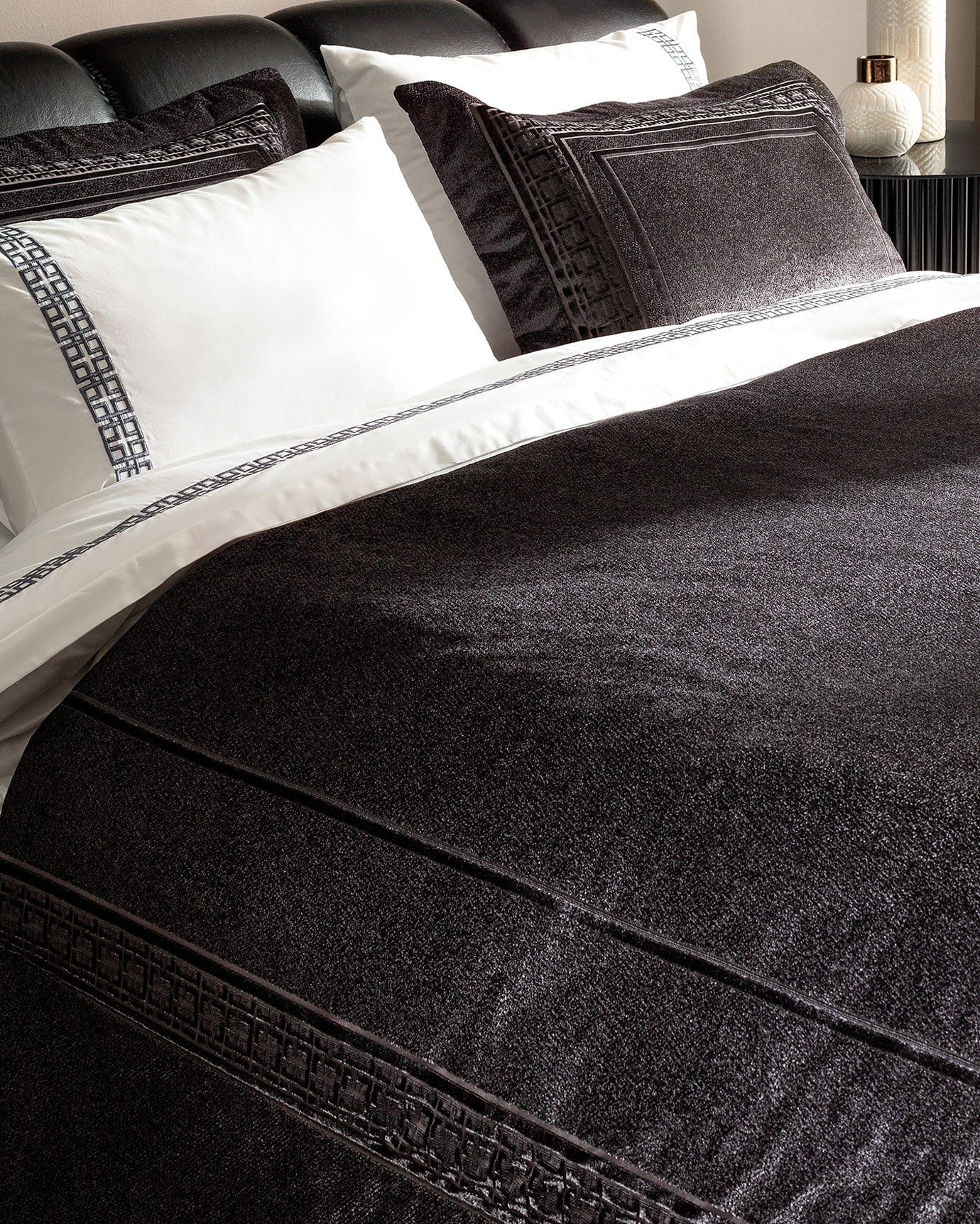 Premium Cotton & Polyester Double Bedding - Espelette Complete Set