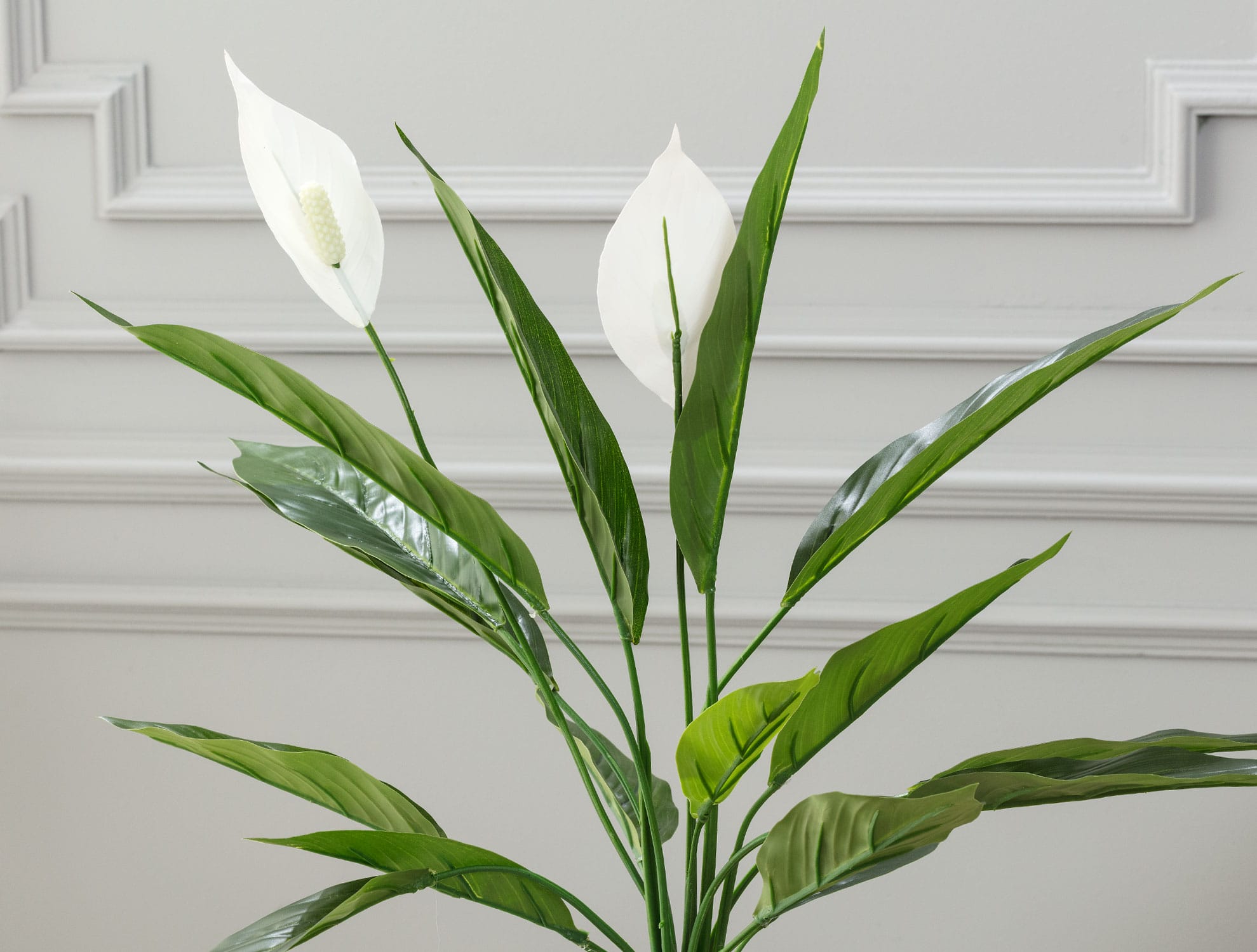 Artificial Potted Plant - Elegant Brooch-Inspired Decor