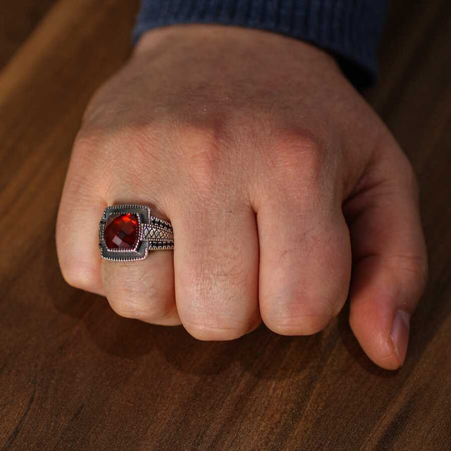 925 Sterling Silver Men's Ring - Four-Cornered Faceted Red Stone