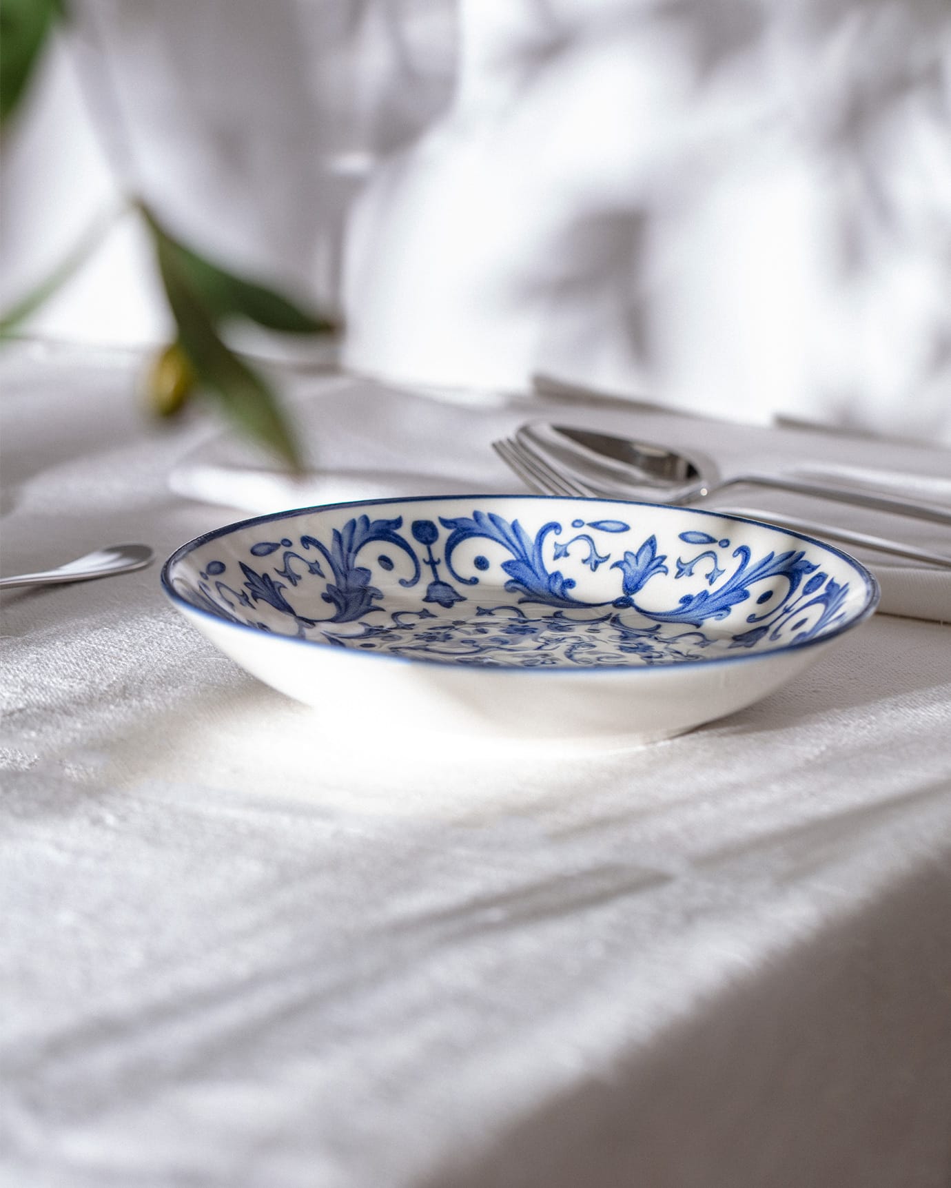 New Bone China Dining Plate - Reve Bleu Serenity Blue & White