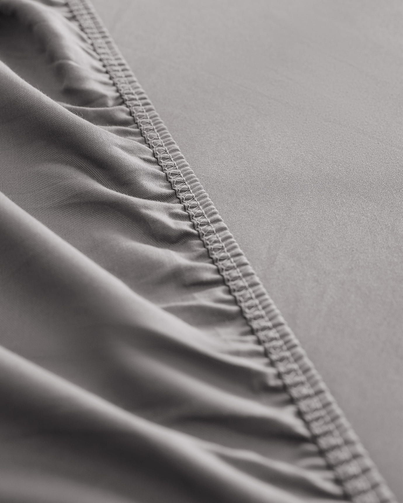 King Size 100% Cotton Sateen Fitted Sheet