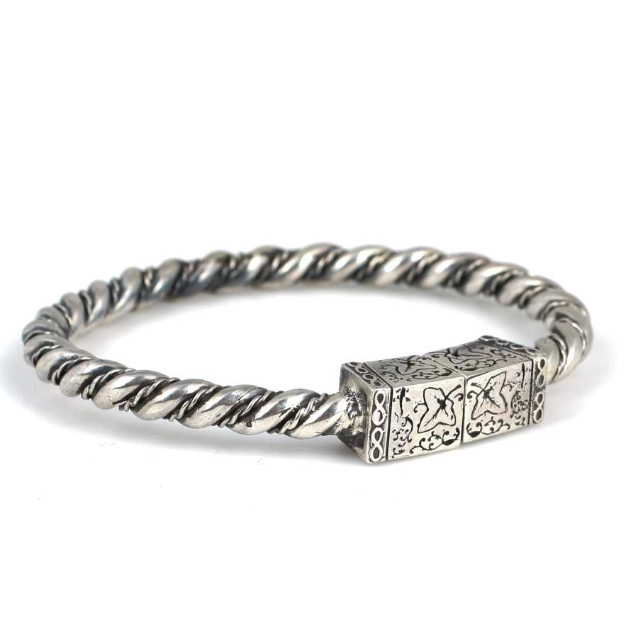 925 Sterling Silver Twisted Leaf Motif Bangle with Square Stones