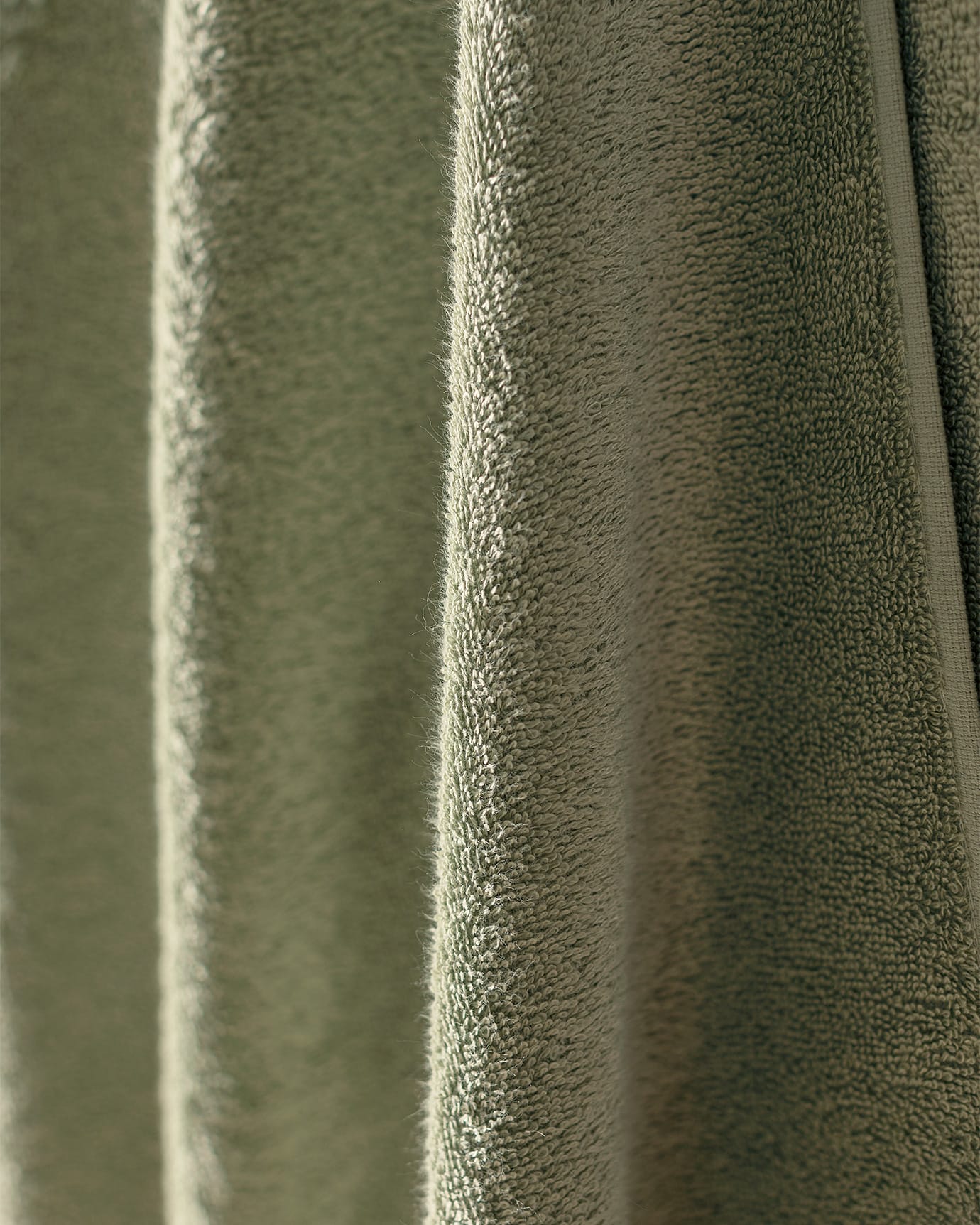 Clarette Soft Absorbent Hand Towel for Bathroom & Kitchen, Light Green