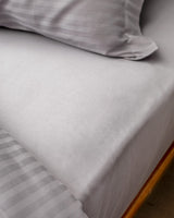 Elicia King Size Striped Sateen Bedding Set