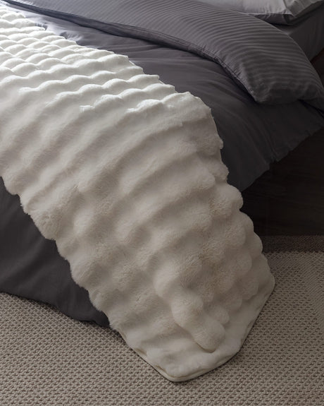 Elegant White Polyester Bed Runner - Decorative Bedding Accent