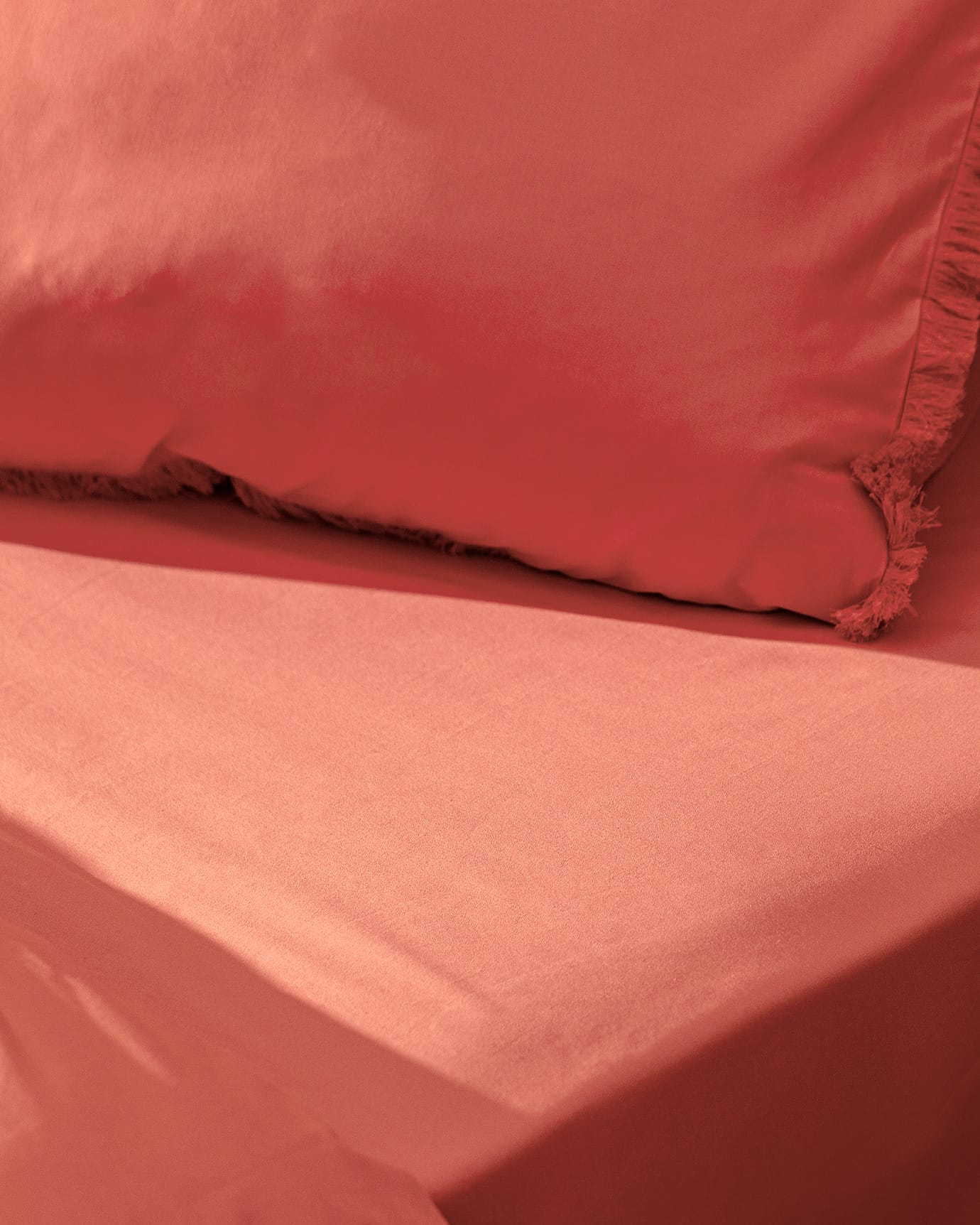 100% Cotton Double Duvet Cover Set - Tasseled Design