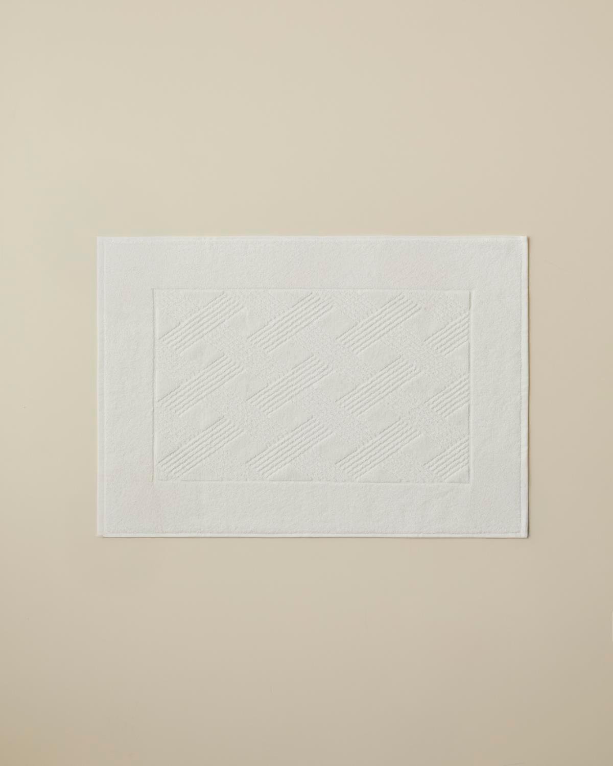 Professional-Grade-Cotton-Bath-Mat-Chic-Diamond-Ivory