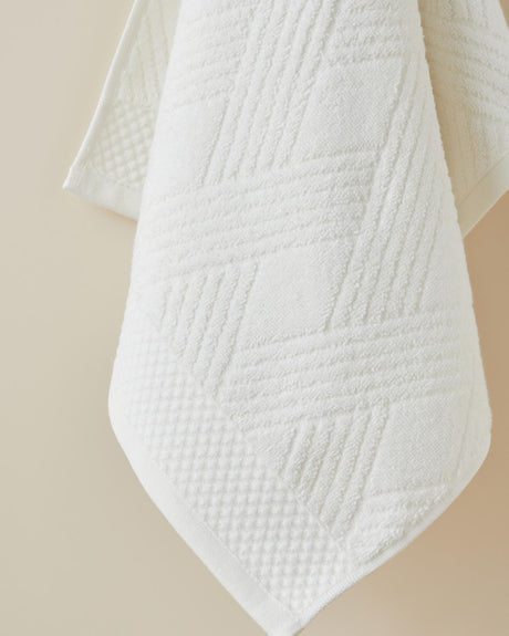 Premium Diamond Weave Cotton Hand Towel - Ivory