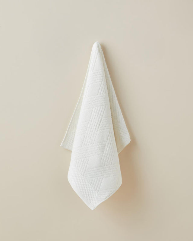 Premium Diamond Weave Cotton Hand Towel - Ivory