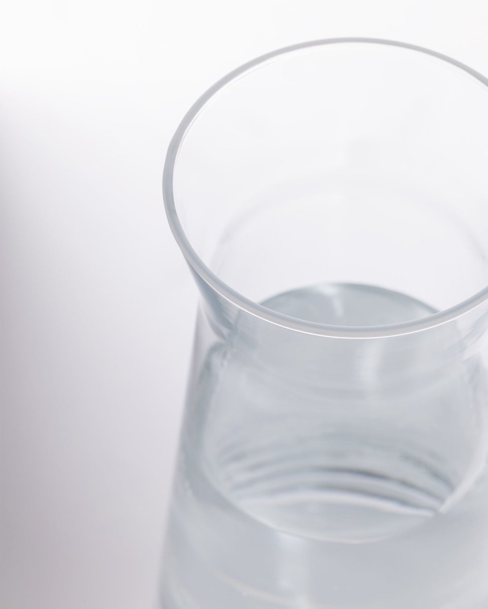 Clear Glass Carafe - Elegant Snowflake Design - TryAladdin