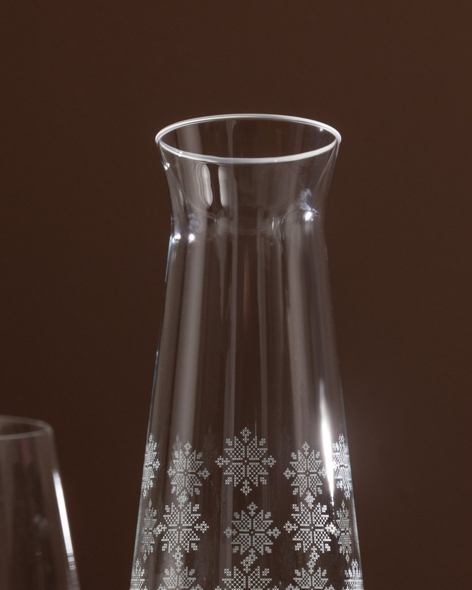 Clear Glass Carafe - Elegant Snowflake Design - TryAladdin
