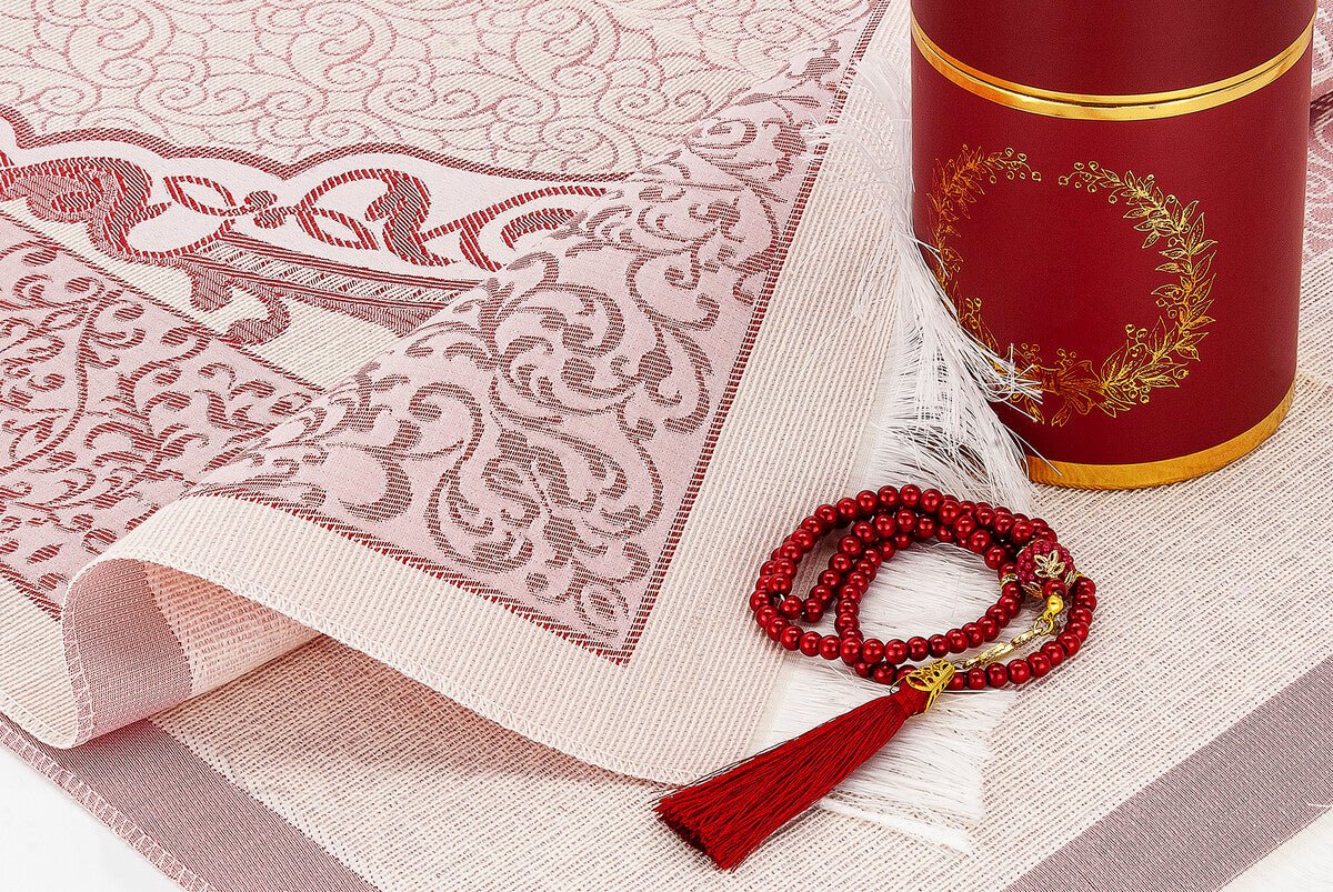 Cylender Boxed Prayer Rug Set, Burgundy - TryAladdin