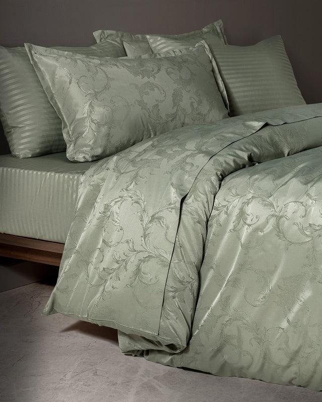 Jacquard Sateen Cotton Blend Duvet Cover Set - Family Size