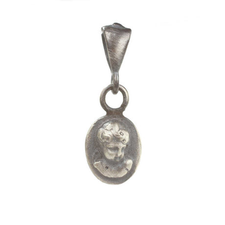 925 Sterling Silver Elizabeth Figure Oval Medallion Necklace Pendant