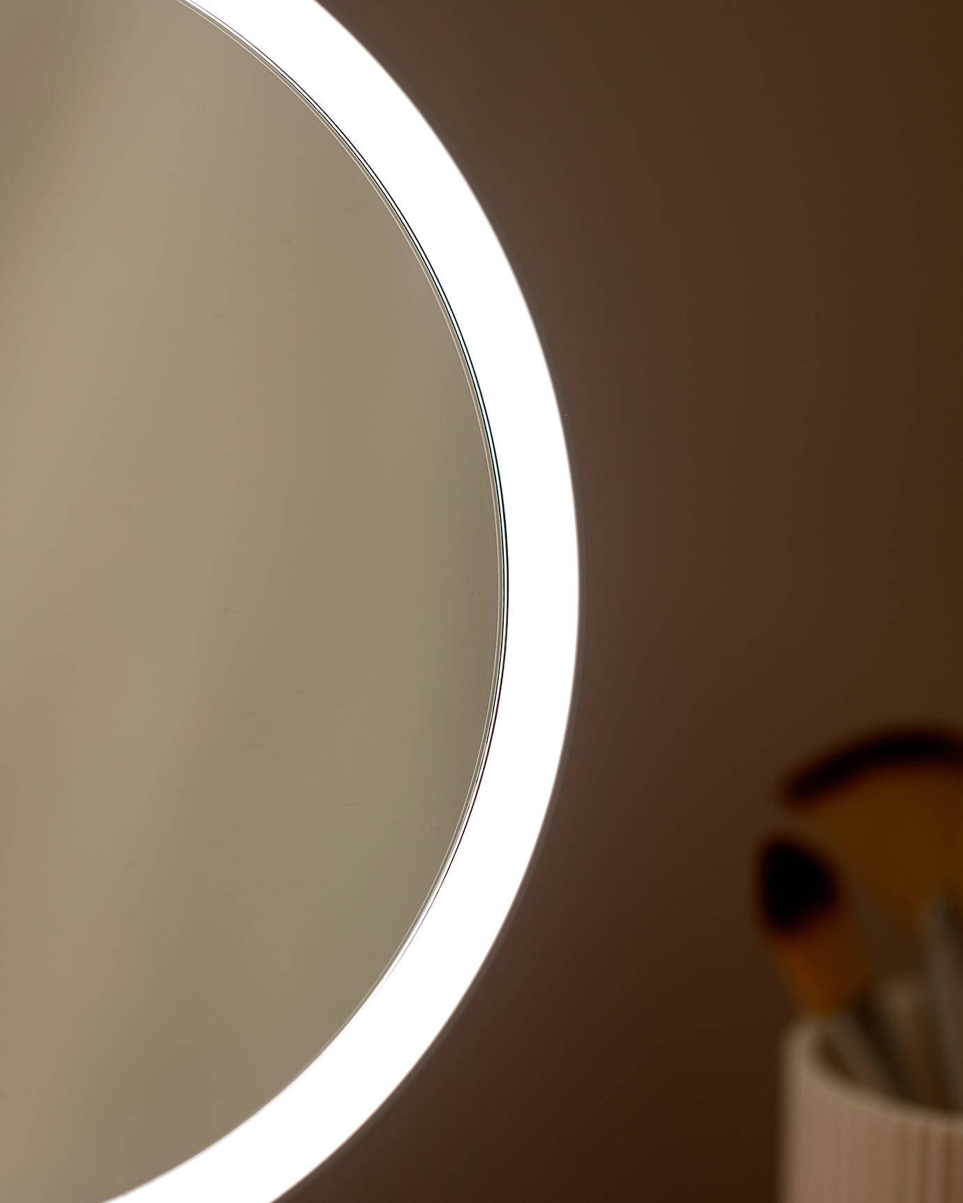 Sleek Glass LED Mirror - Adjustable Illumination for Modern Spaces