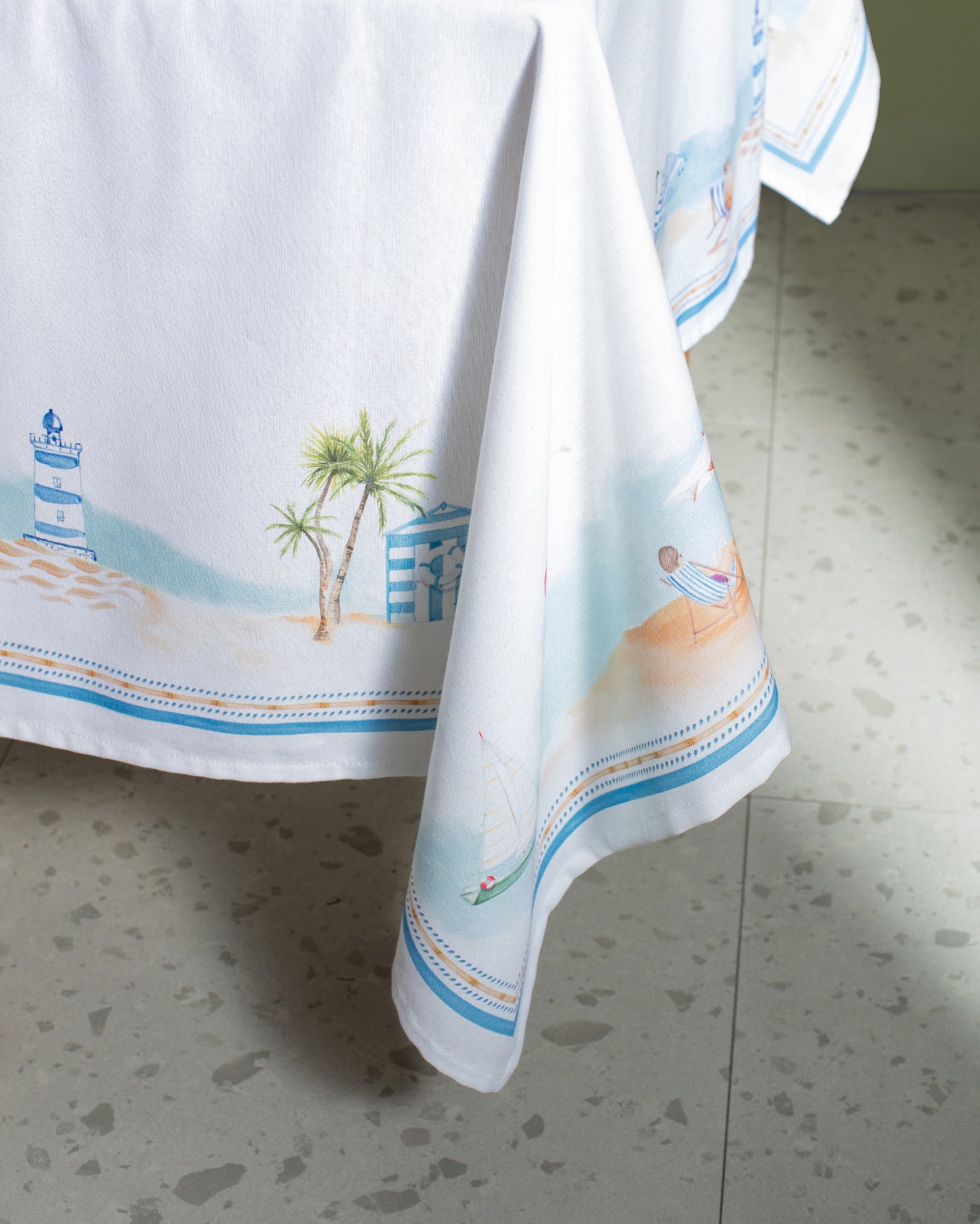 Premium Polycotton Tablecloth - Elegant Two-Tone Dining Accent